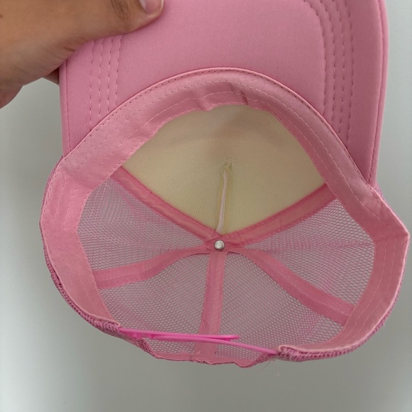 unbranded “good things are coming” trucker hat - Picture 4 of 4